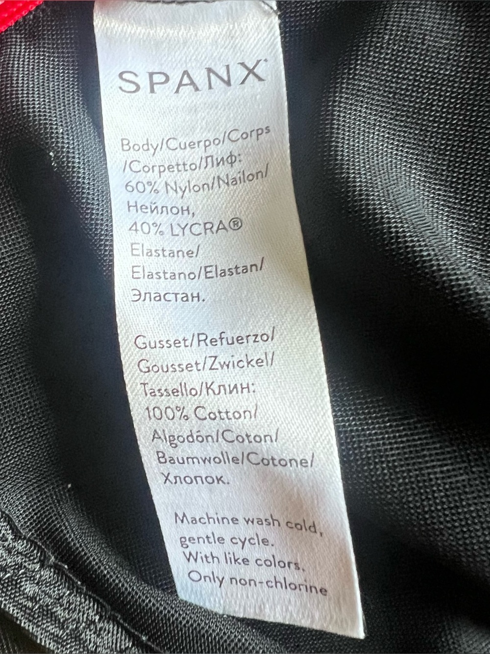 Spanx Mid-Thigh Smooth Shapewear shorts, Black, Breathable, Size M - Picture 4 of 4